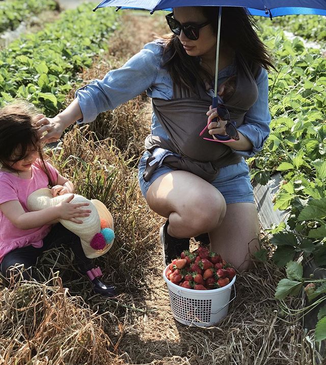 I’m so impressed by Moms who make raising two or more little ones look easy. I’m constantly thinking about how to protect them from the sun but can barely remember to brush my hair. #momlife #momoftwo